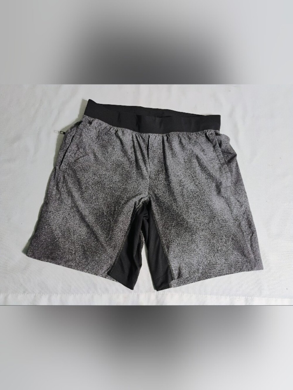 Lululemon T.H.E. Short 9" w Liner Gray Shorts Men's Sz XL